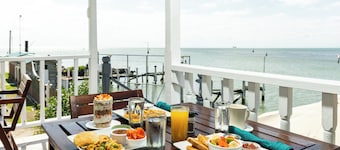 Harbour View Boutique Hotel & Wellness Retreat