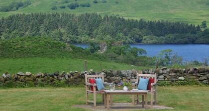 Un magnifique domaine agricole de colline