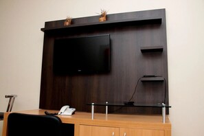 Blackout drapes, free WiFi - Thermas Paradise (Rio Quente)