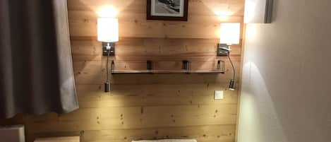 3 bedrooms, iron/ironing board