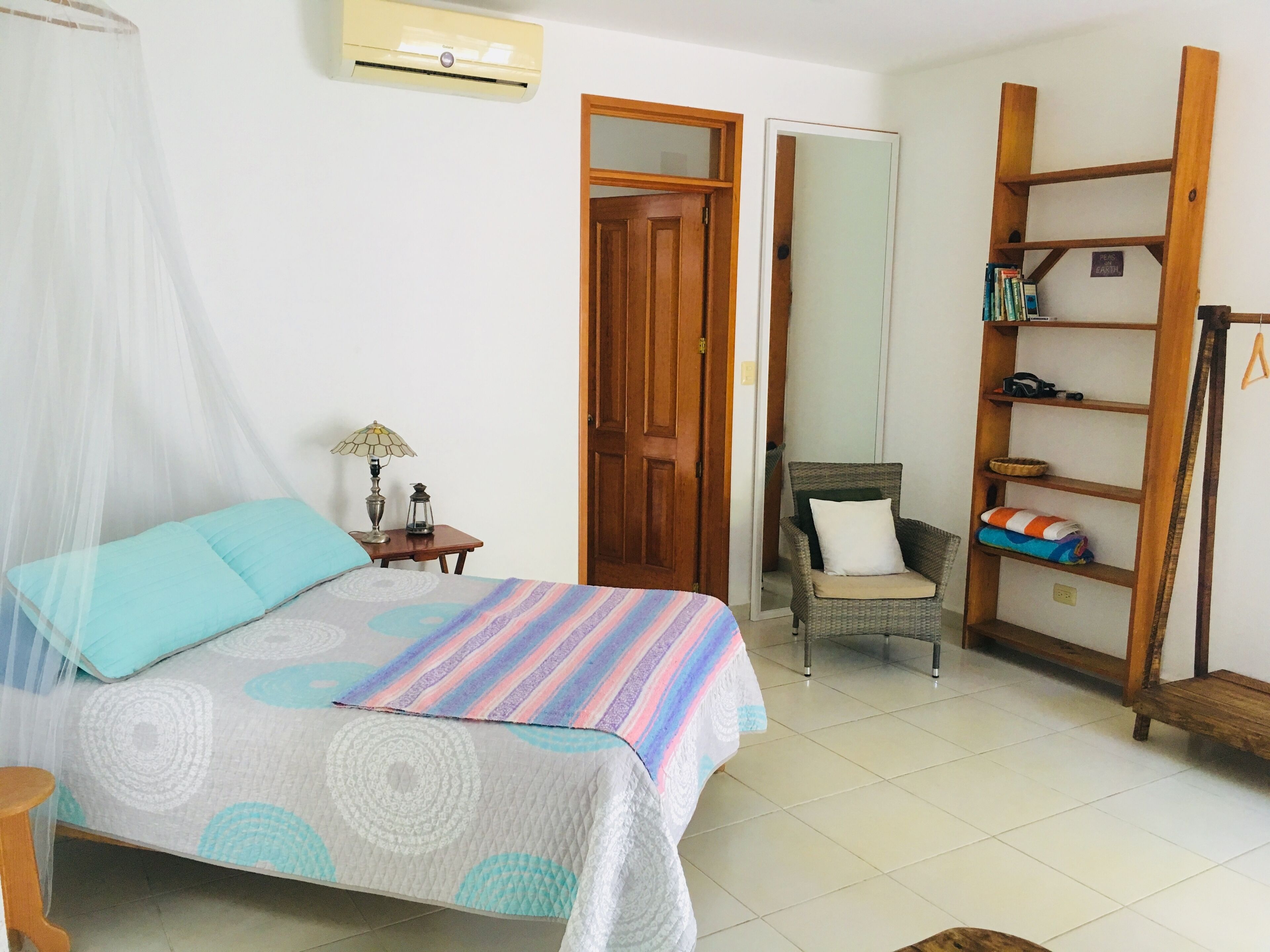 Cozumellow Studio. Beautiful, Cozy and Bright. Excellent location.