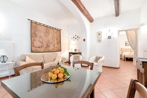 Living area - Apartment Campuccio 21 by Mmega (Firenze)