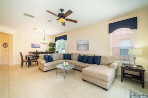 Televisión y reproductor de DVD