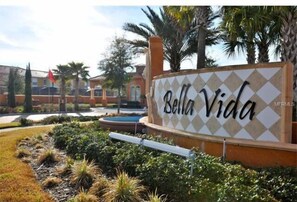 Property grounds - Ultimate Family Fun: 4BR Oasis w/Game Room, Private Pool at Bella Vida Resort! (Kissimmee)