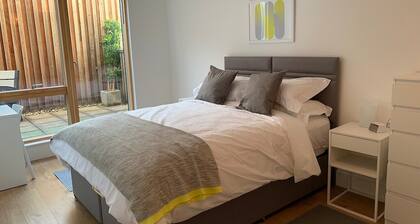 Toothbrush Apartments - Ipswich Waterfront - Quayside