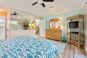 3 habitaciones, tabla de planchar con plancha, wifi y ropa de cama 