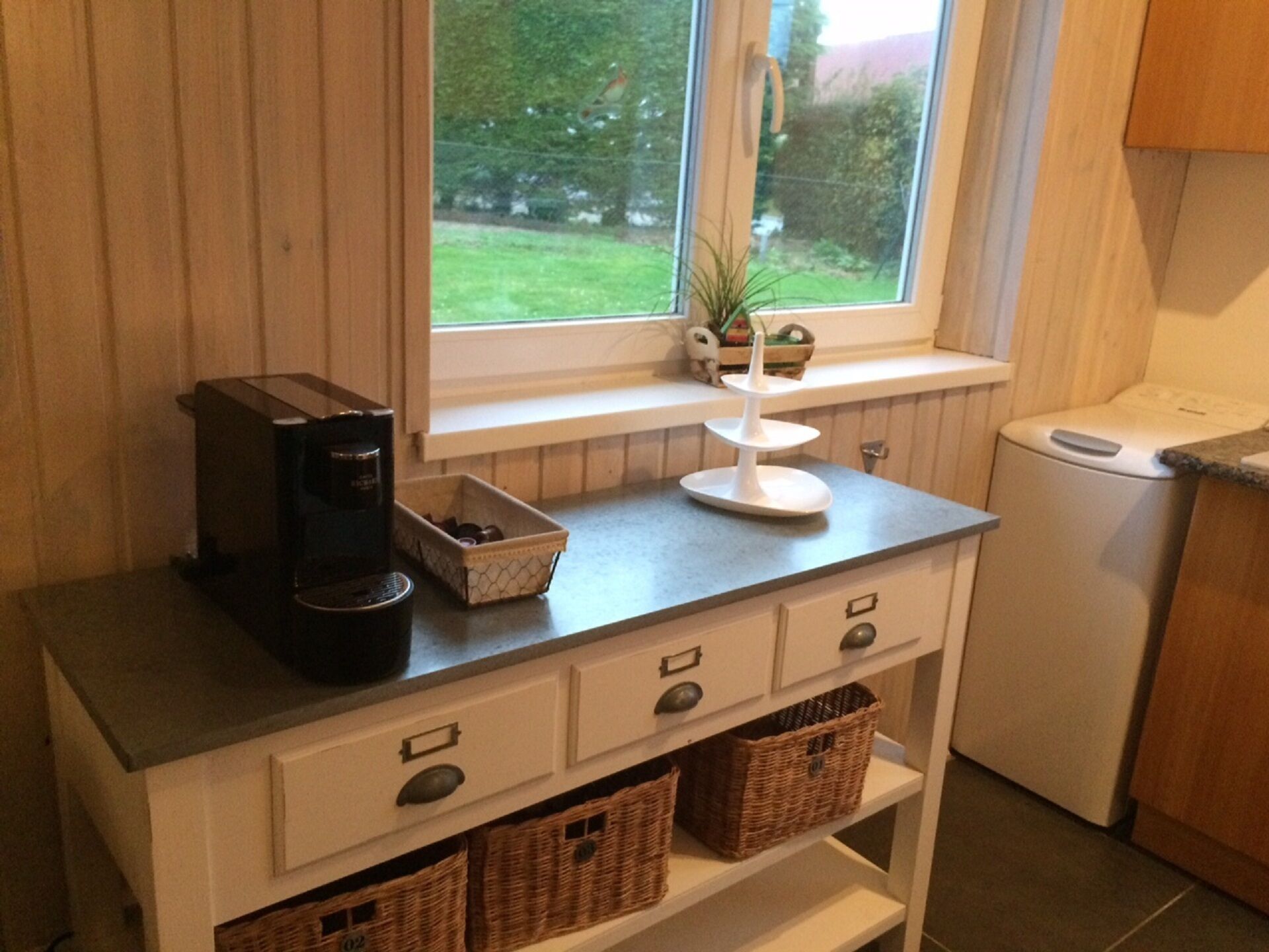 Wooden house of 160 m² for 10 to 13 people close to the sea.