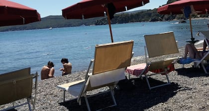 House with garden in quiet location with beautiful panoramic view