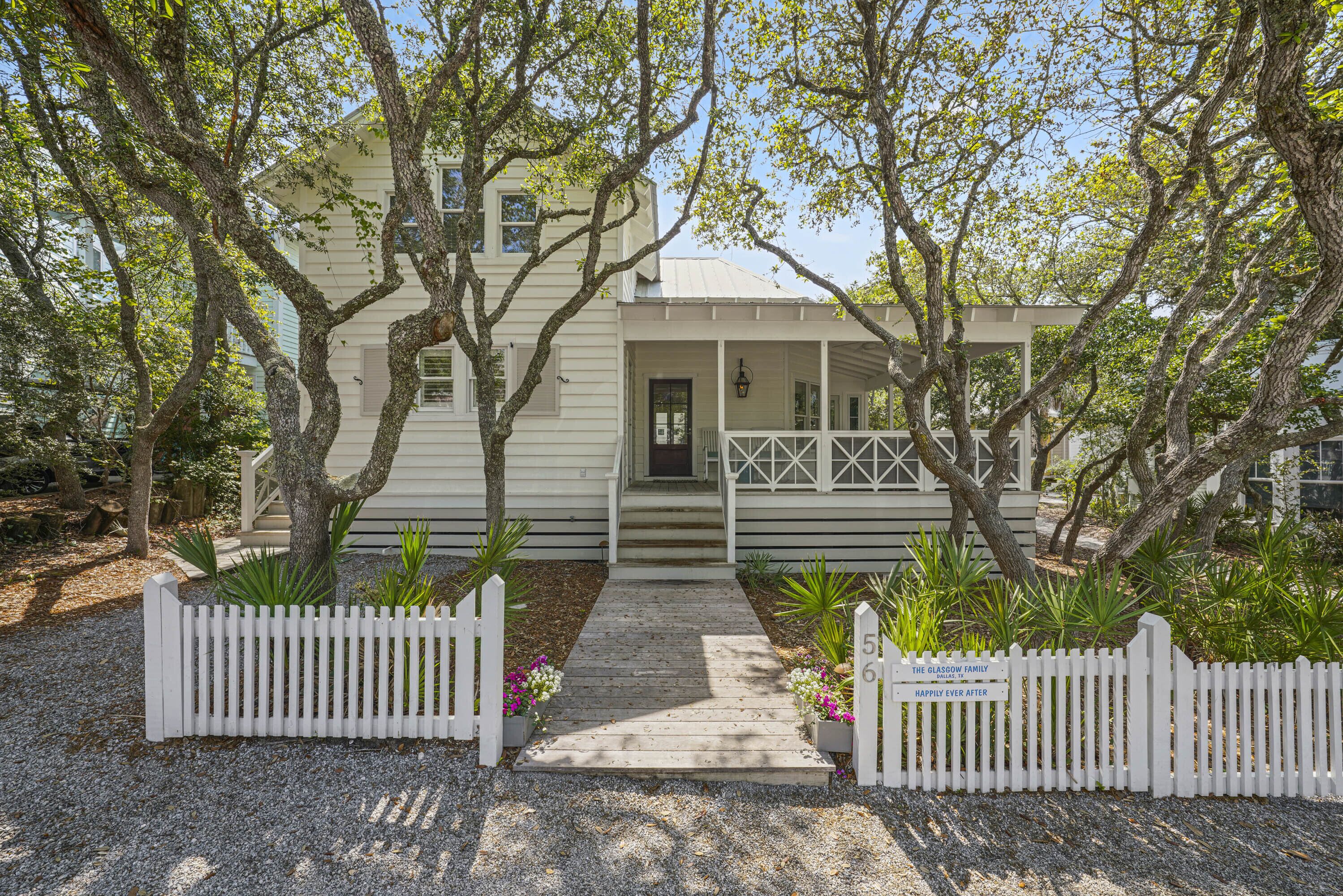 RENOVATED IN SEASIDE, GULF VIEWS, TOWER, LARGE PORCHES, Happily Ever After
