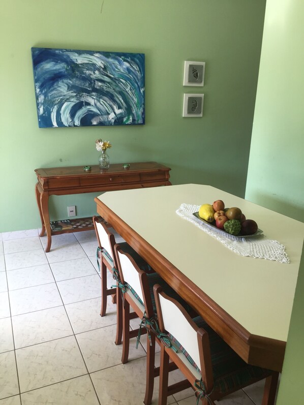 Interior - Beach Cove Apartment in Closed Condominium with Balcony and Garden (Guaruja)