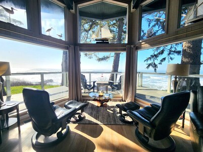 Sexton Shores; Stunning Oceanfront home! Deeded beach access and dog friendly.
