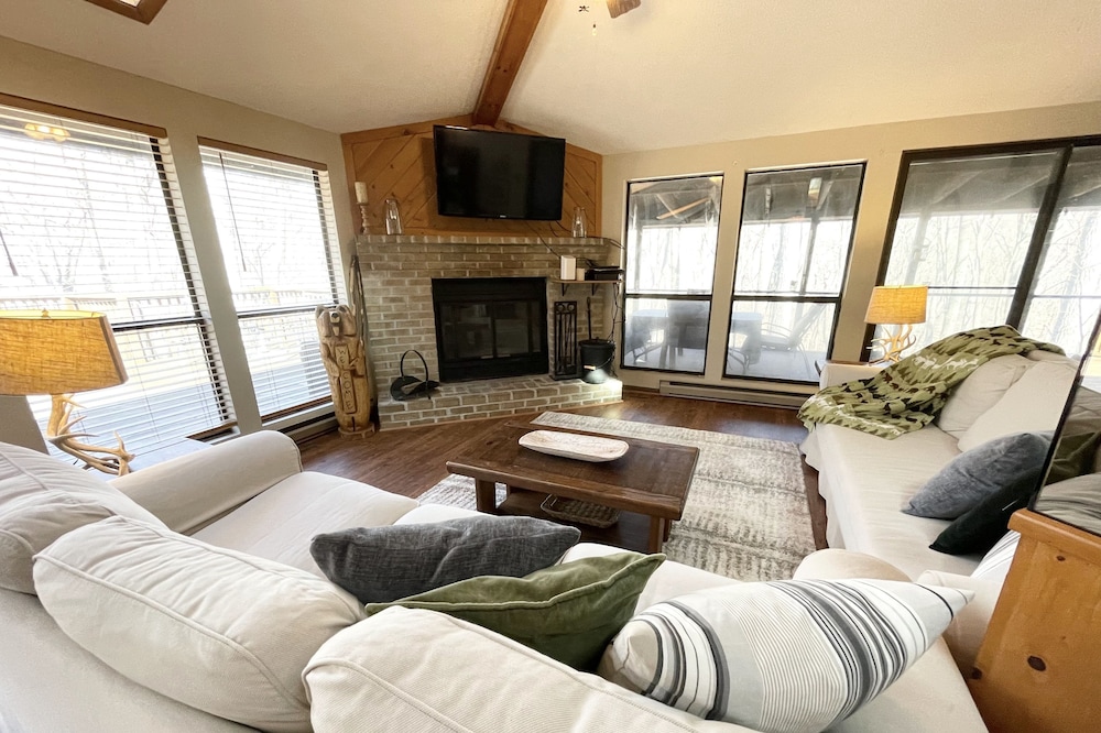 Beautiful Cottage At 'the Woods' Resort, Golf, Spa, Swimming & Resort Amenities