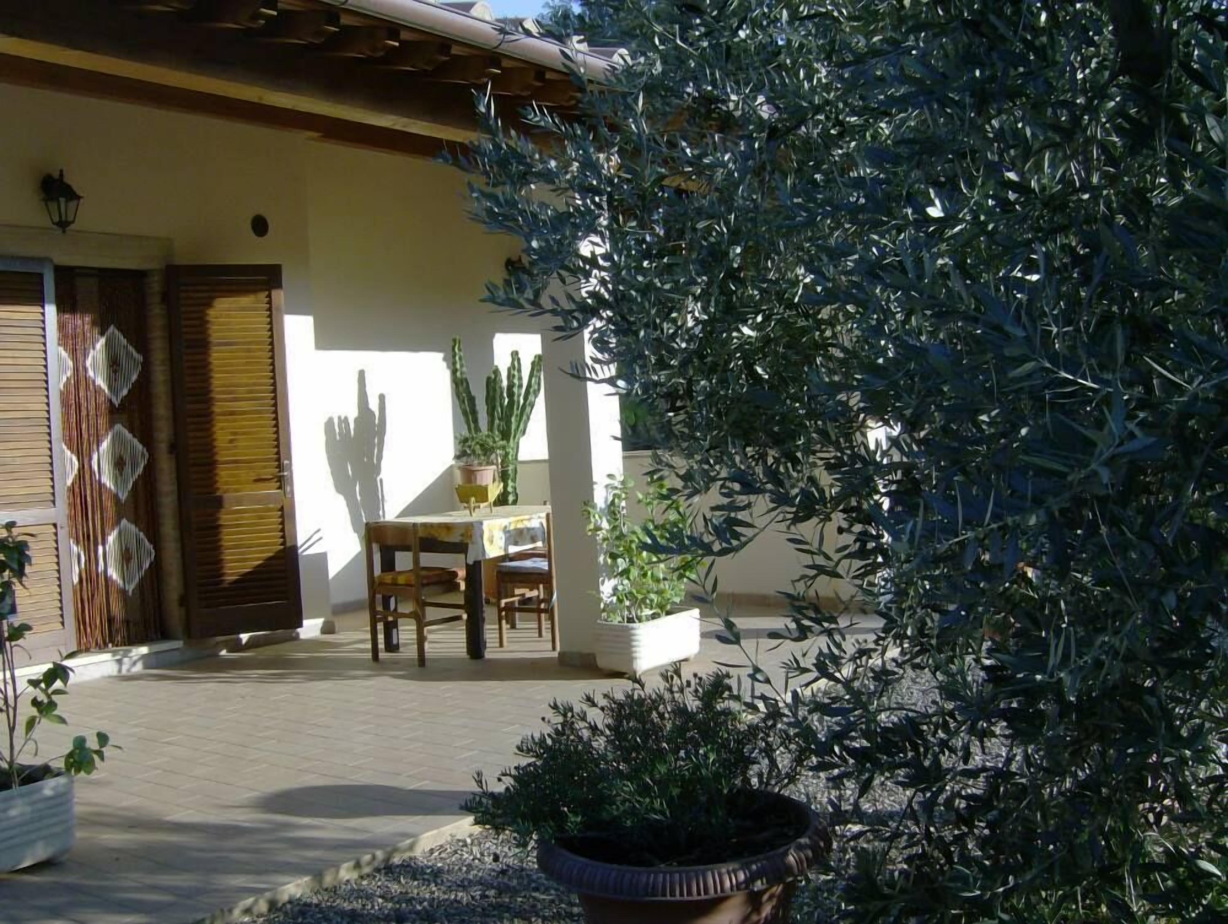 HOLIDAYS IN THE HEART OF MAREMMA<br>VAL DEI CORRENTI FARMHOUSE