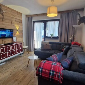 TV connectée, jeux vidéo, lecteur de DVD, vidéothèque