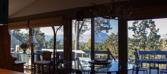 Amazing Mountain Hideaway 25 Minutes from Snowmass Ski Area
