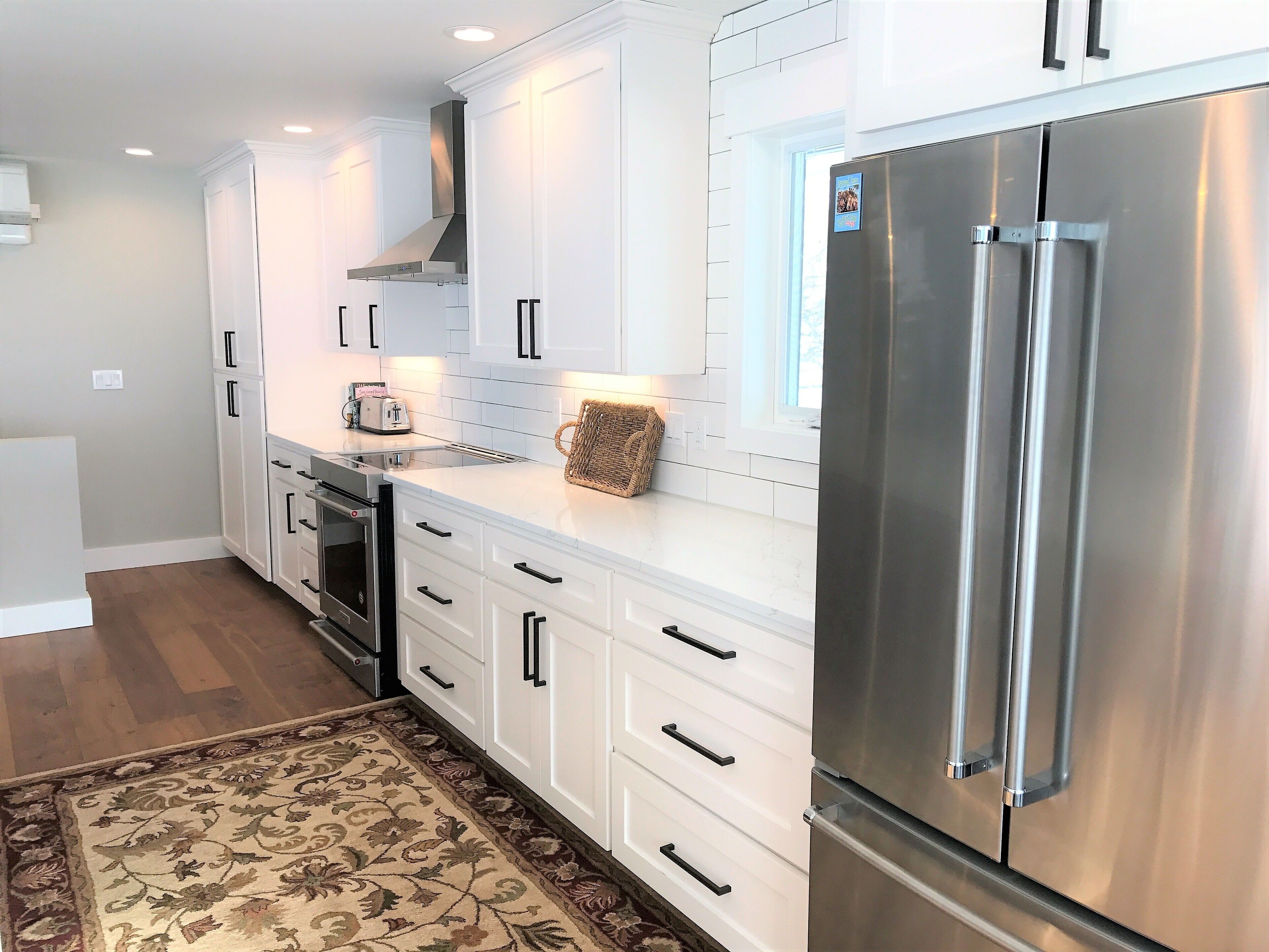 Beautiful 4 Bedroom Lake Front Home