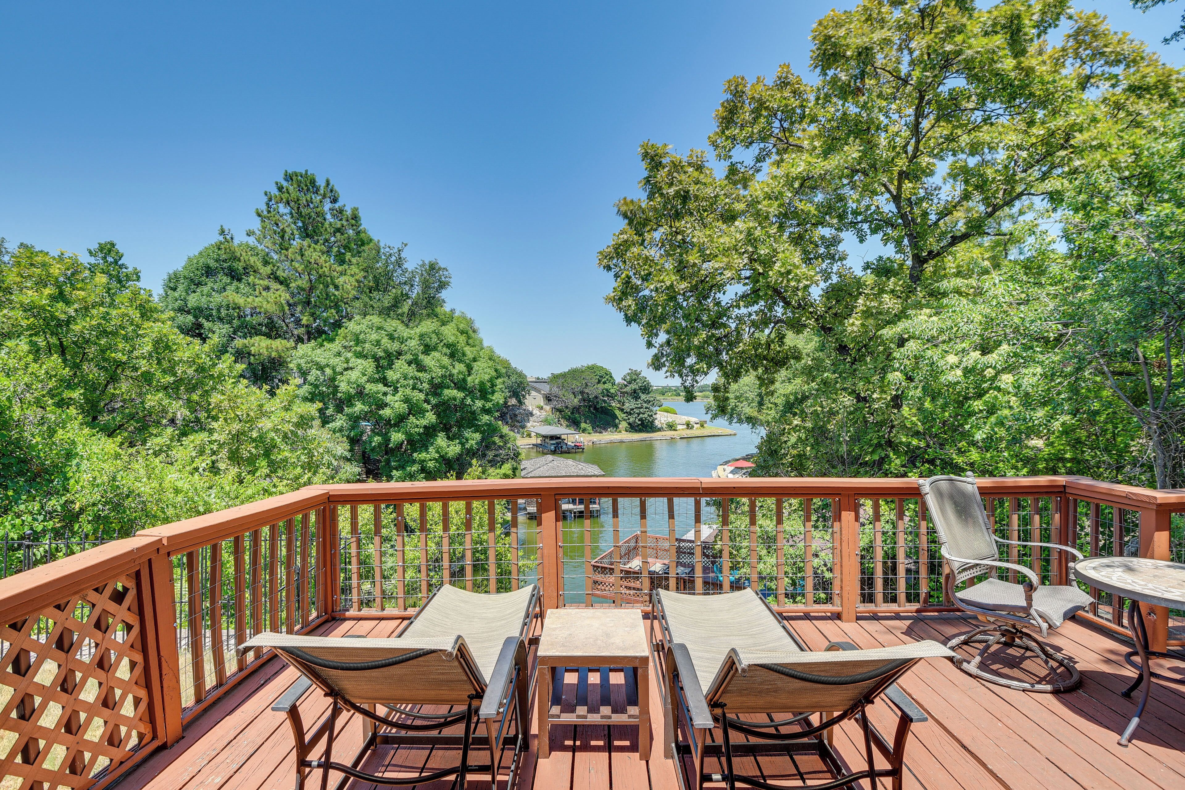 Waterfront Granbury Home w/ 3 Decks & Lake Access!