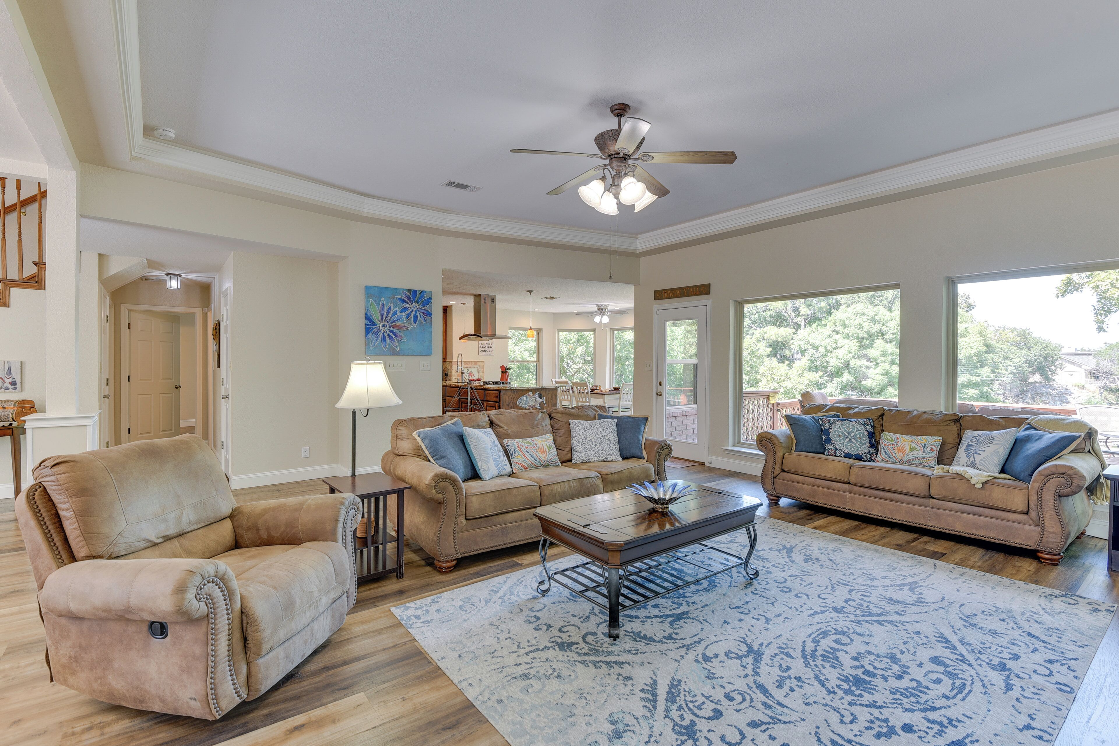 Waterfront Granbury Home w/ 3 Decks & Lake Access!