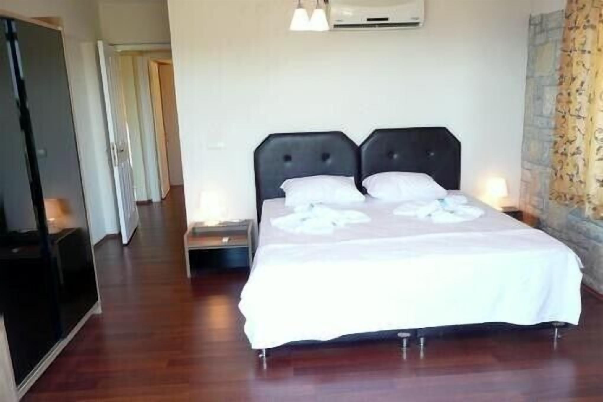 Luxury Villa close to beach with stunning seaview