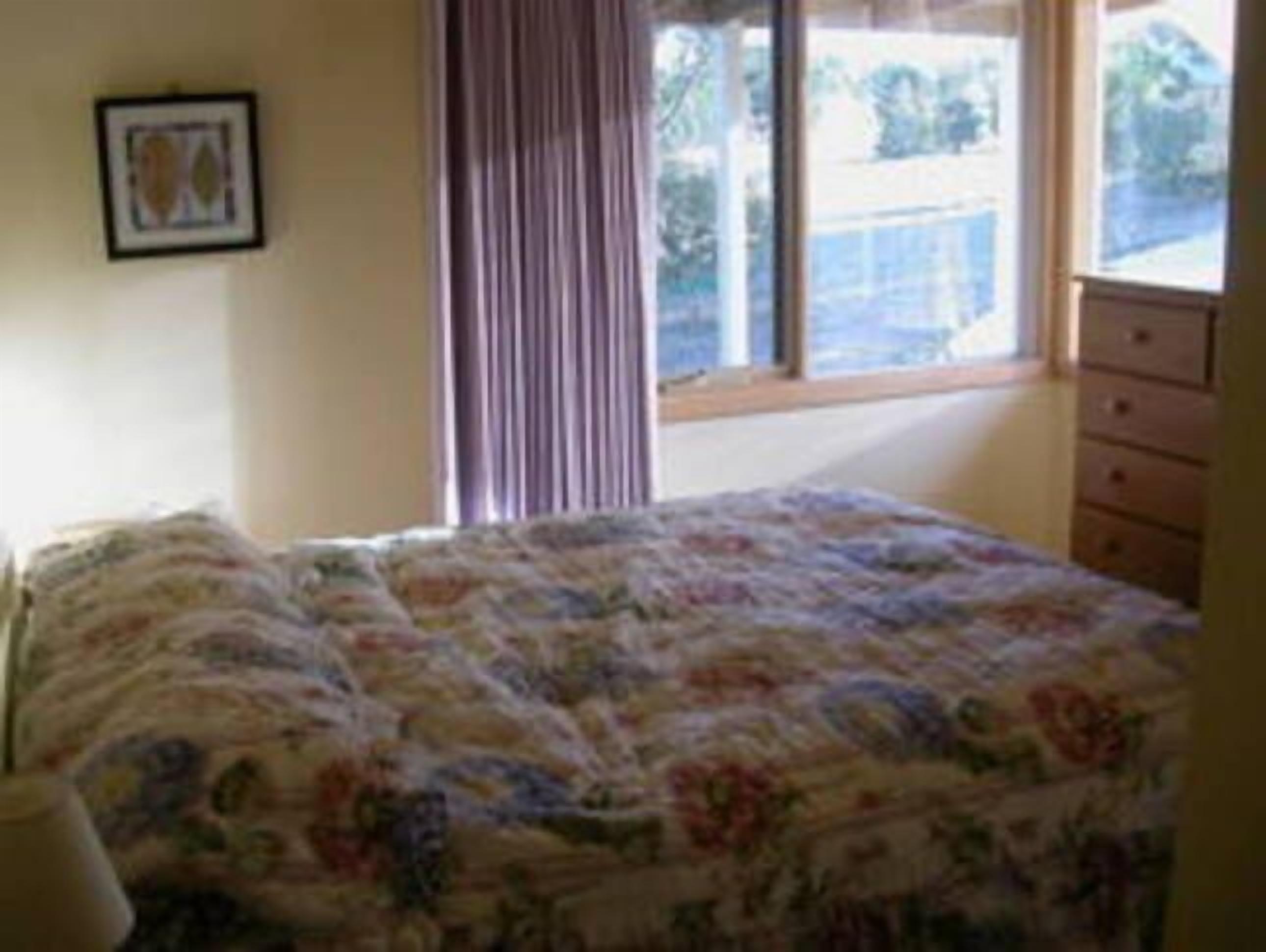 Lorralynbra Holiday House