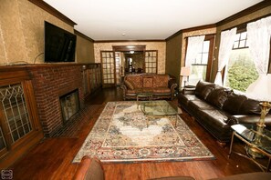 TV