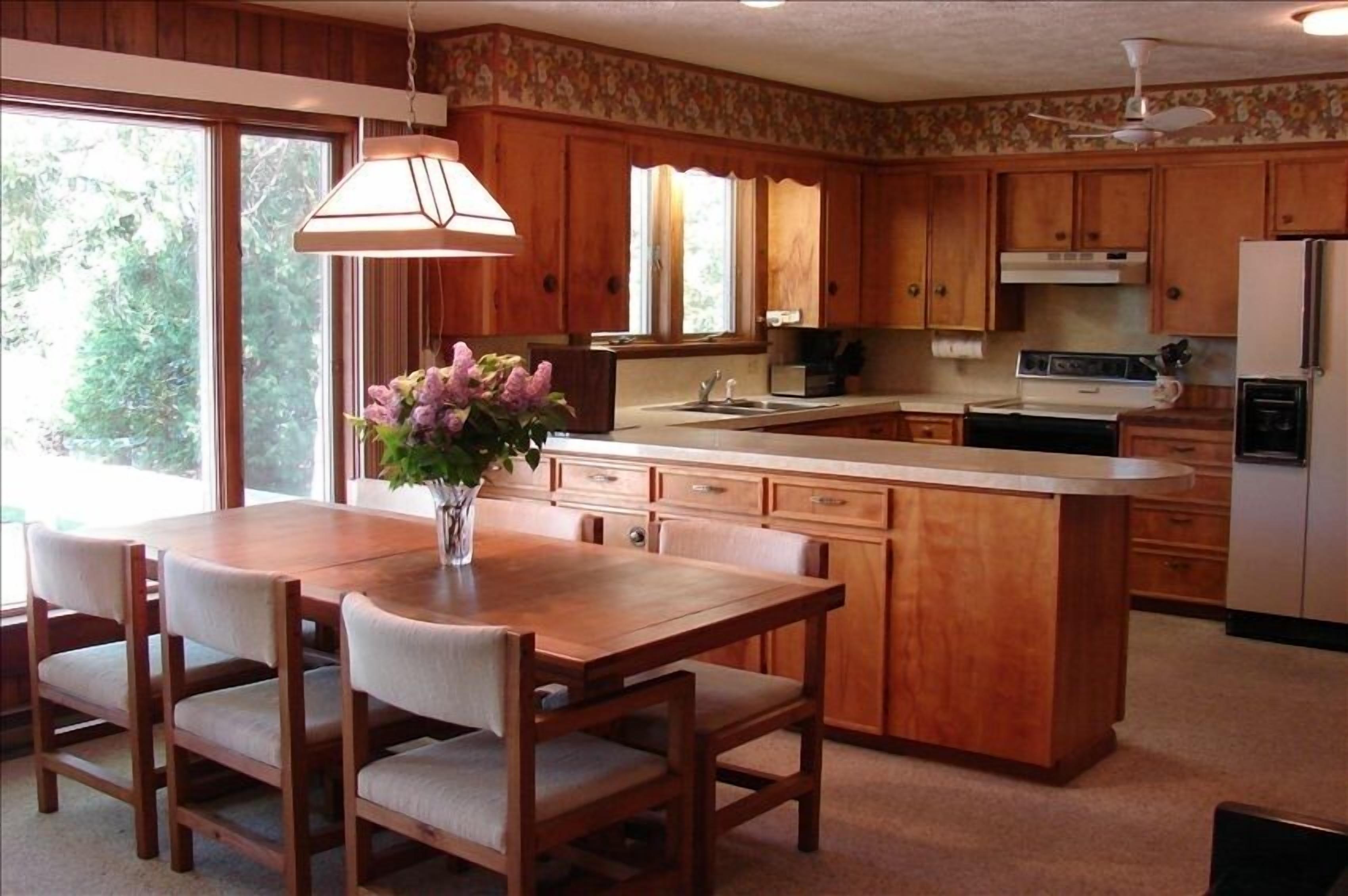 Fall Colors! North Leelanau-Sunset View-Private Dock-Great Central Location