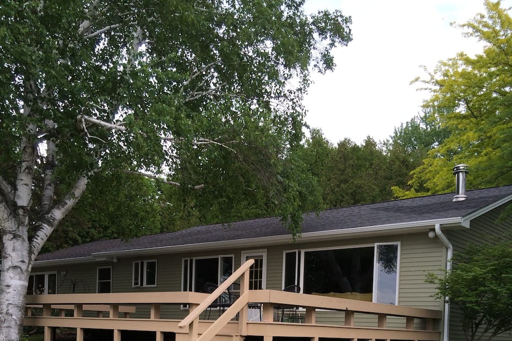 Leland Airbnb & Cheap Cabin Rentals from 39 AirCabins