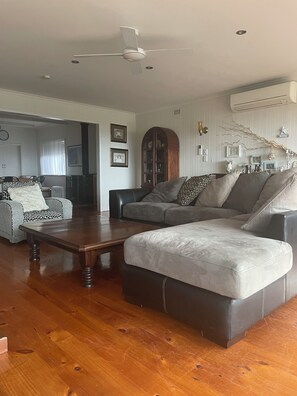 Smart TV, fireplace, DVD player, books