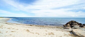 Newly Open - Aug 23-30!! Spacious 3 BR with AC. Walk to Beach! Pet Friendly!