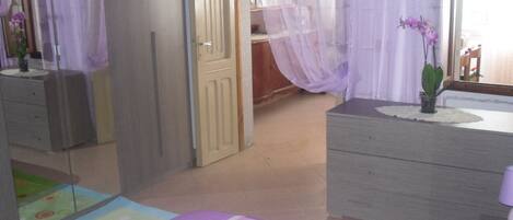 2 bedrooms, free WiFi, bed sheets