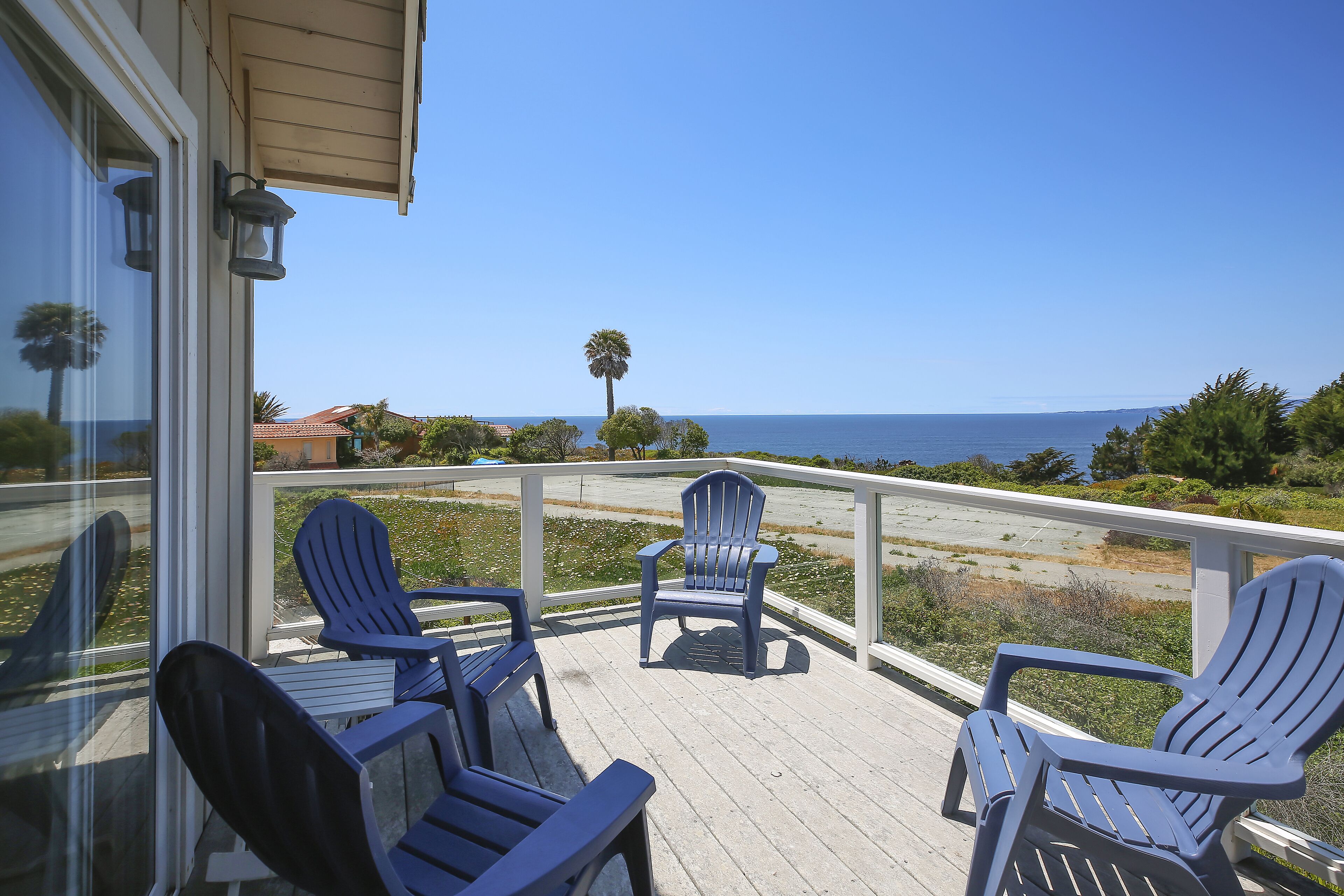Sea Views *Elegant* | 3 Bed, 2.5 Bath