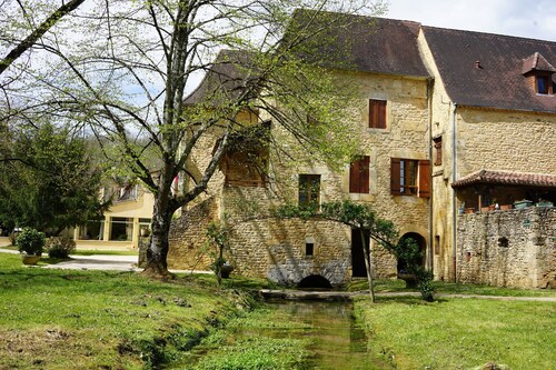 Maison Familiale au cœur du Périgord noir