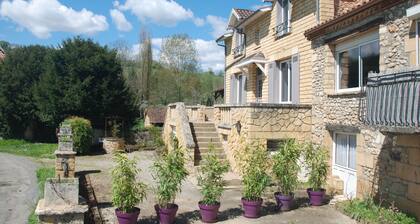 Maison Familiale au cĆur du PĂ©rigord noir