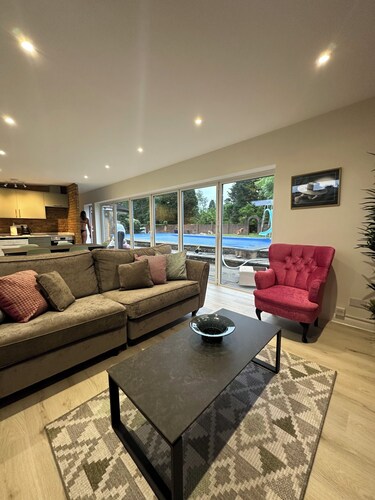 Bungalow with Heated Outdoor Swimming Pool