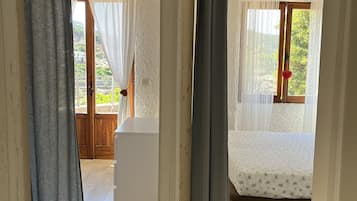 2 habitaciones, tabla de planchar con plancha y wifi gratis