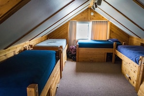 Room - Estes Park Adventure Hostel (Estes Park)