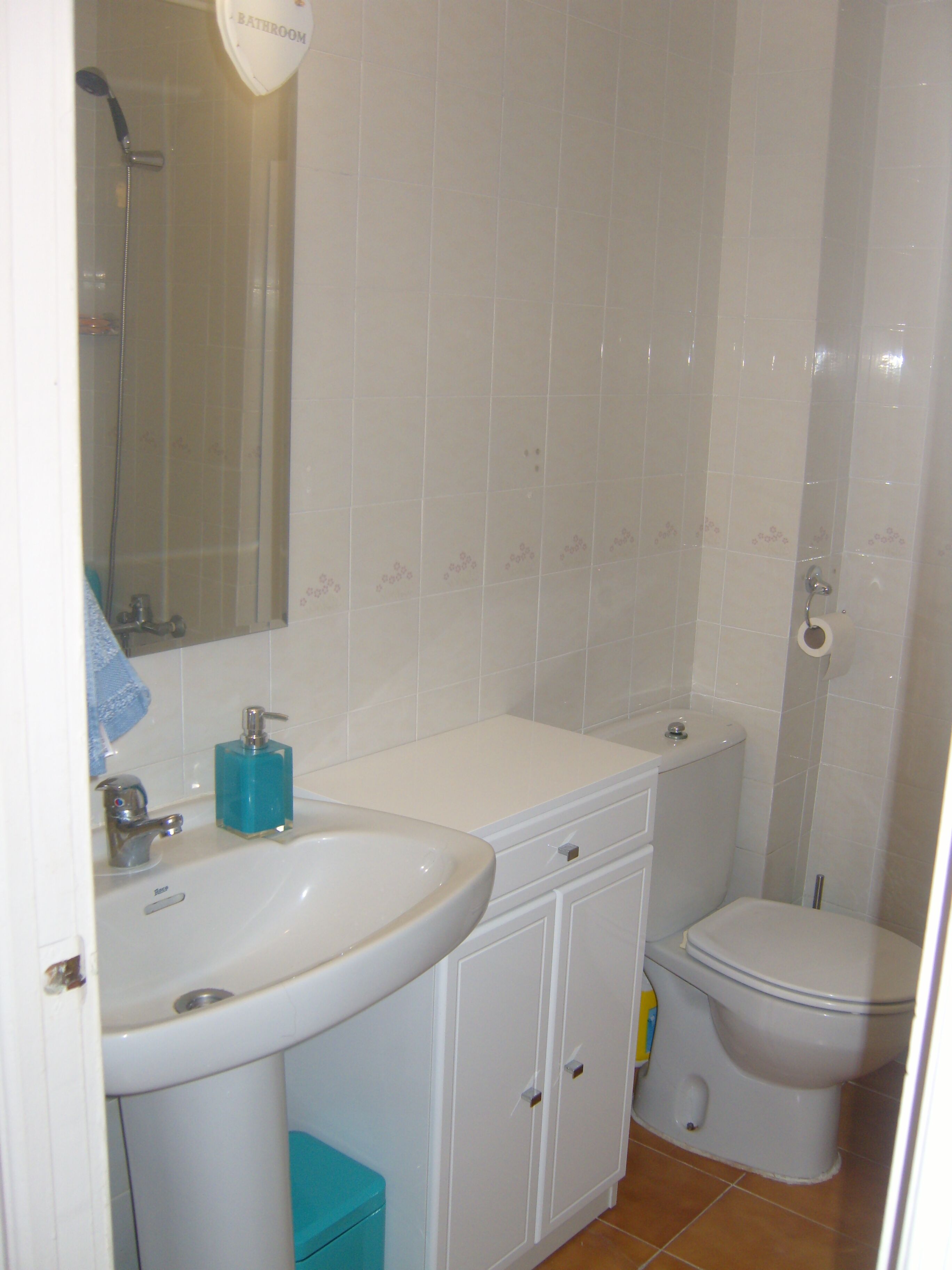 Nice Double Bed Room  With Rooms Bike and Dive