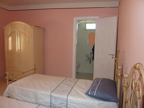 1 sovrum, resesäng, gratis wi-fi och sängkläder