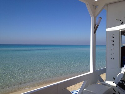 Stylish villa with beautiful views from the roof terrace over olive groves to the sea