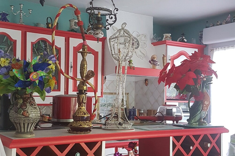 beautiful sunny apartment not far from amenities: bakery; pharmacy; mede
