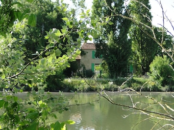 Enceinte de lâhĂ©bergement