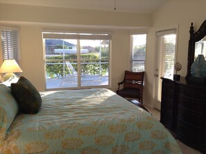 3 makuuhuonetta, silitysrauta/-lauta, ilmainen Wi-Fi, vuodevaatteet