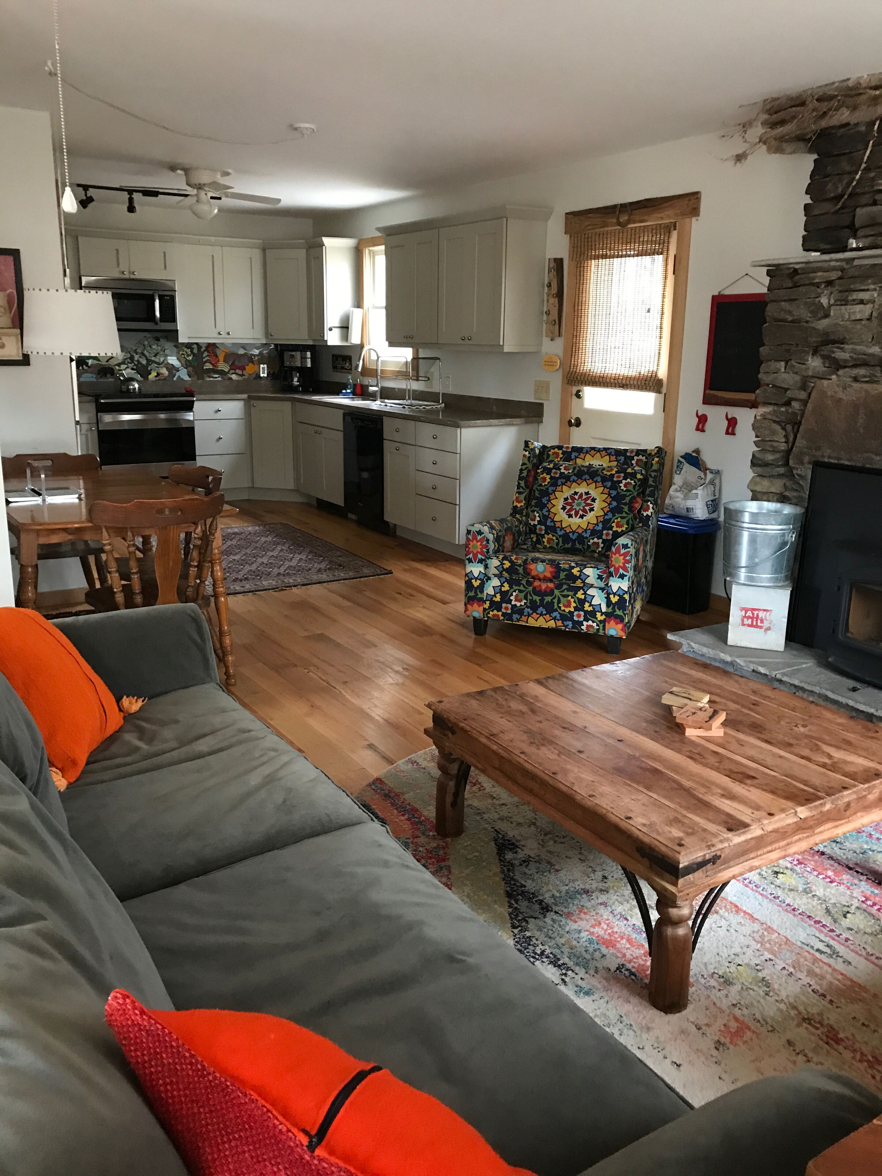 Bikers paradise! Adjacent to Dupont State Park and REEB!!!