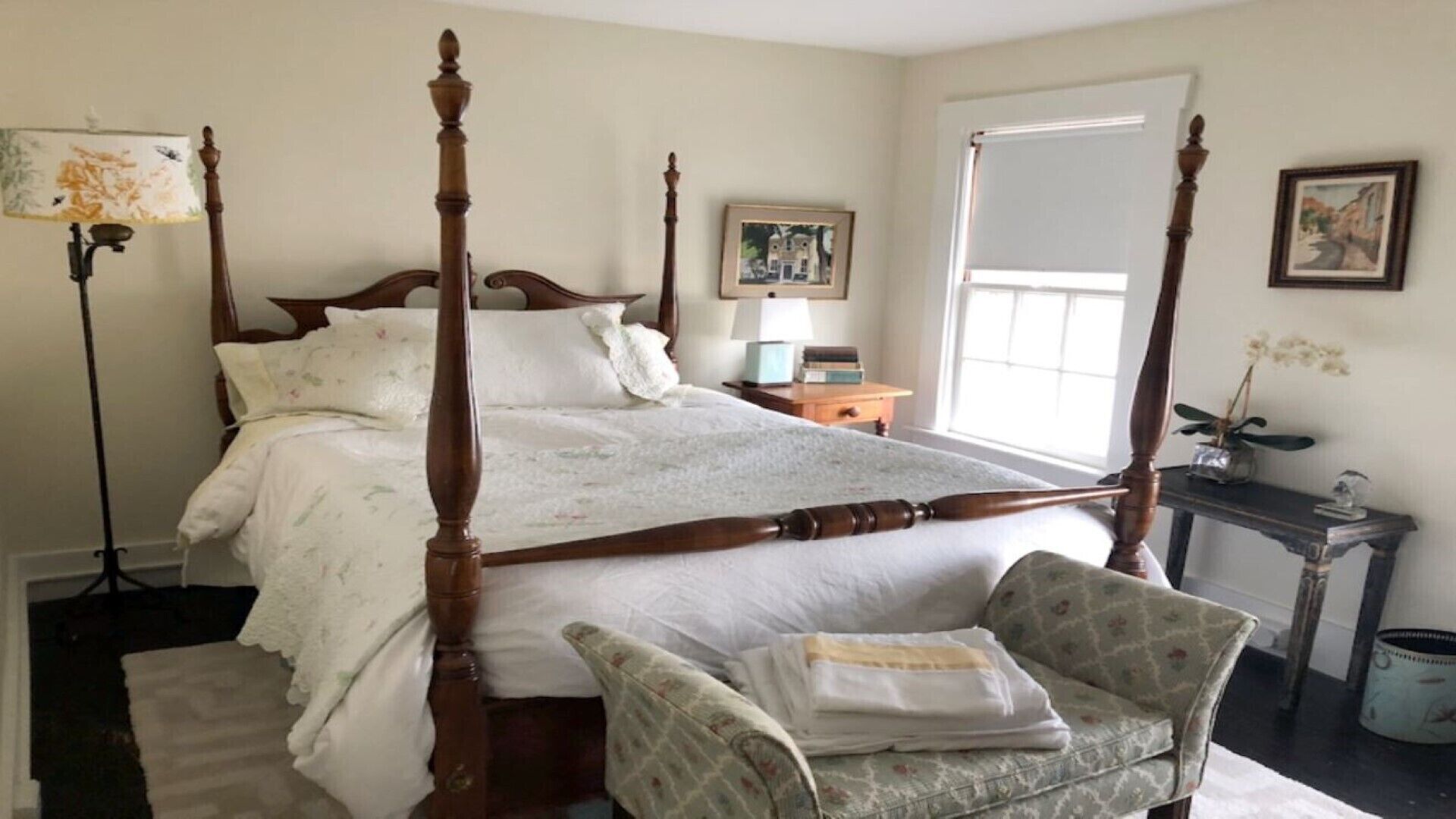 Miner Cottage-Historic Antique Home just steps from the Equinox Resort