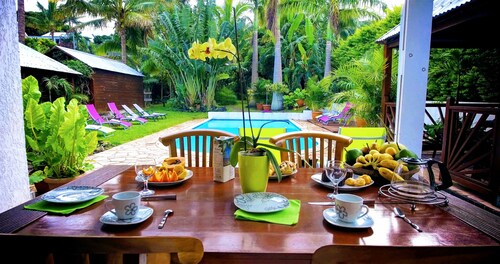 House / Villa - Entre deuxfurnished with tourism hiring of holidays villa swimming pool jacuzzi