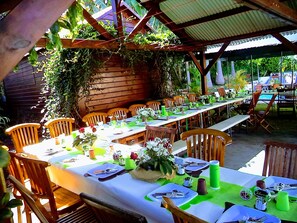 Outdoor dining