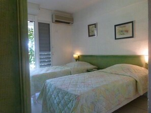 2 Schlafzimmer, Bügeleisen/Bügelbrett, kostenloses WLAN, Bettwäsche