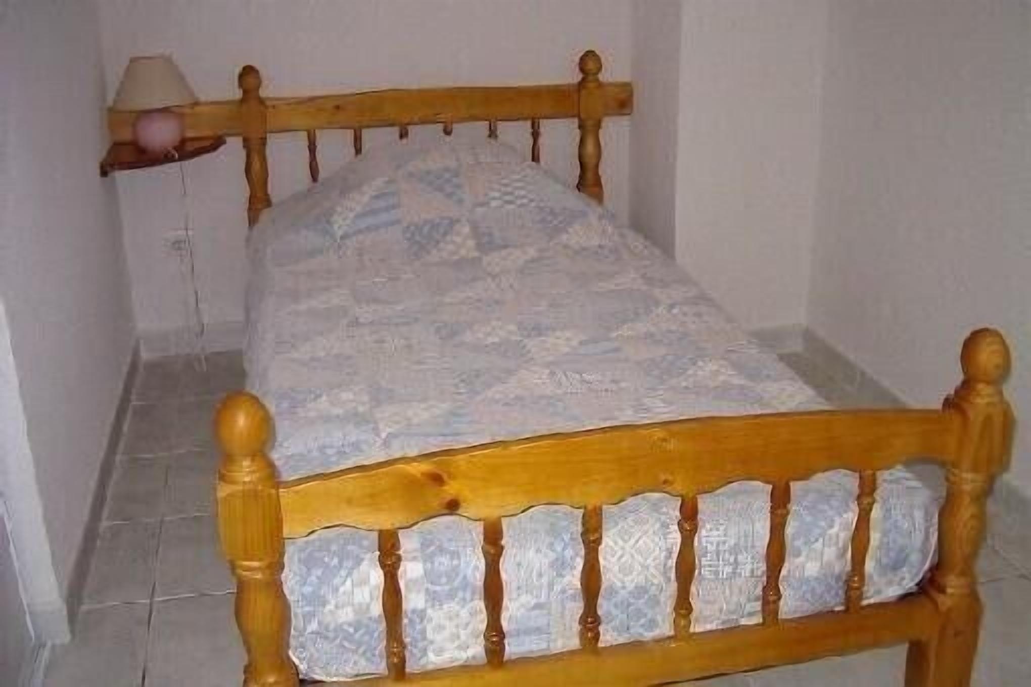 House on the edge of the pond, pleasant and quiet stay