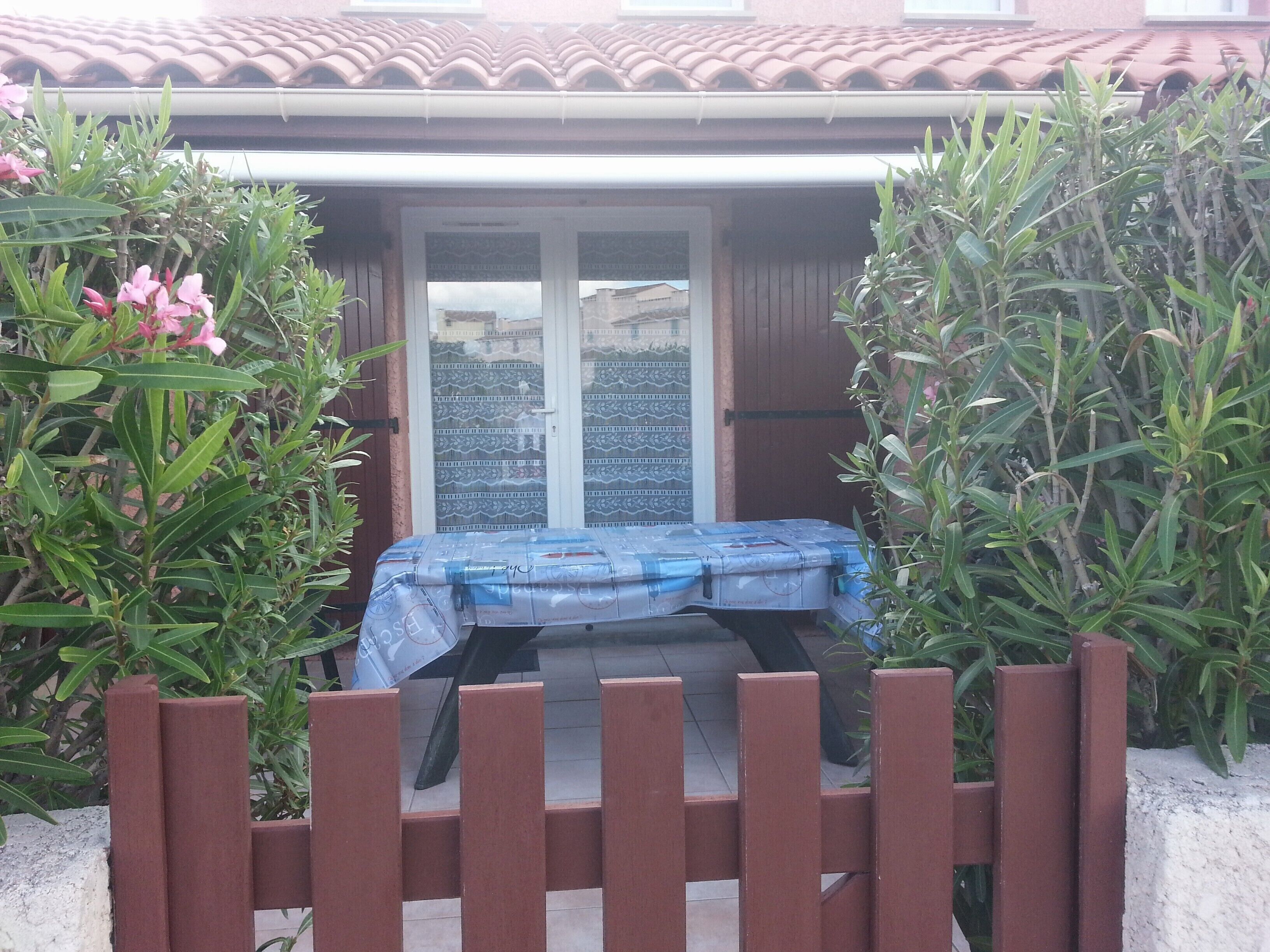 House on the edge of the pond, pleasant and quiet stay