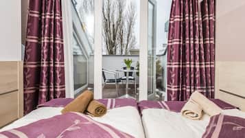 1 bedroom, iron/ironing board, free WiFi, bed sheets